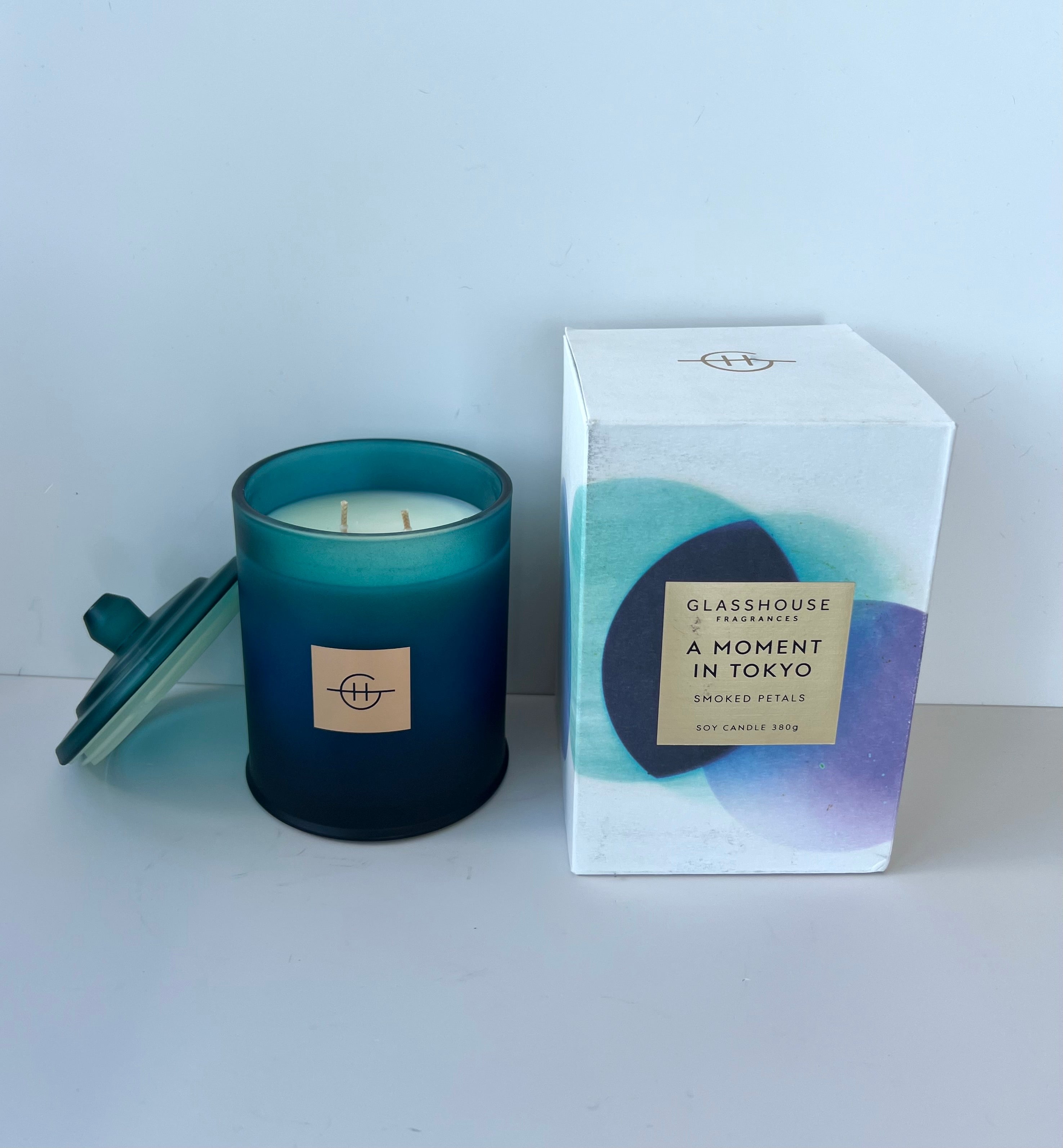 A Moment In Tokyo Candle | Smoked Petals