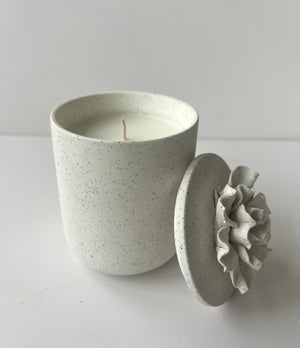 White Speckled Candle | Mahogany Scent